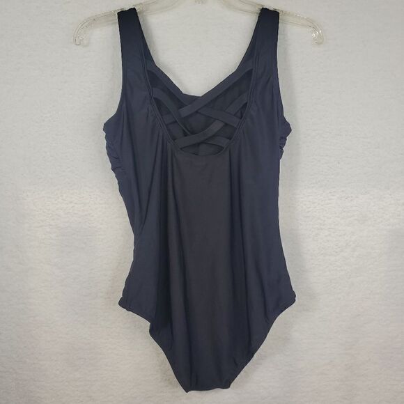 Crisscross Black One piece Swimsuit Size Medium - Picture 16 of 16